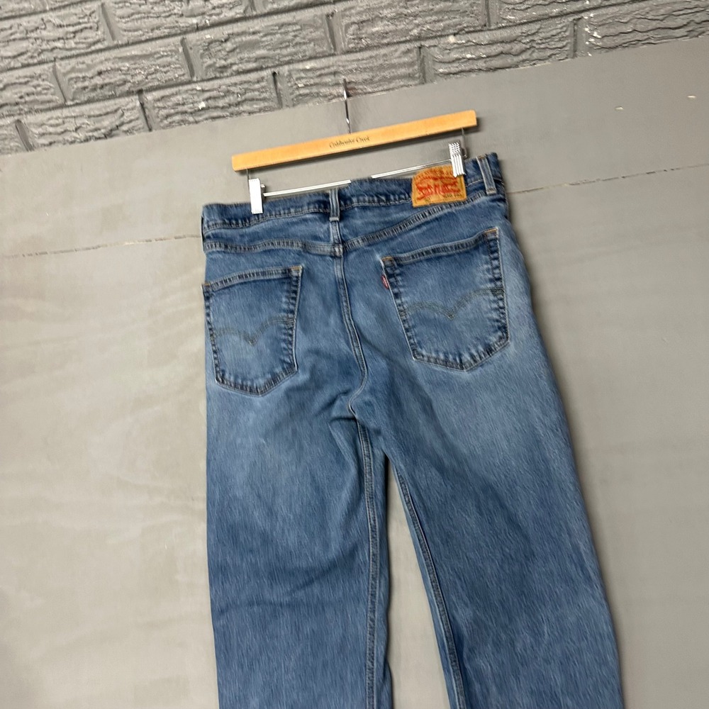 Levis 550 Relaxed Fit Tapered Leg Blue Jeans Mens 36x32 Medium‎ Wash Denim